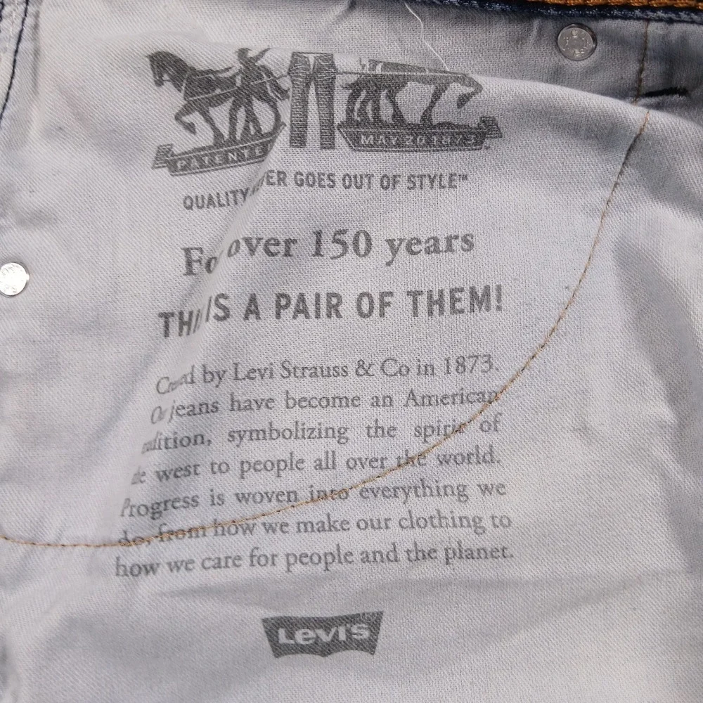 Levi's 550 Relaxed Fit Tapered Leg Jeans‎ Mens 50x32 Dark Wash Blue Denim EUC